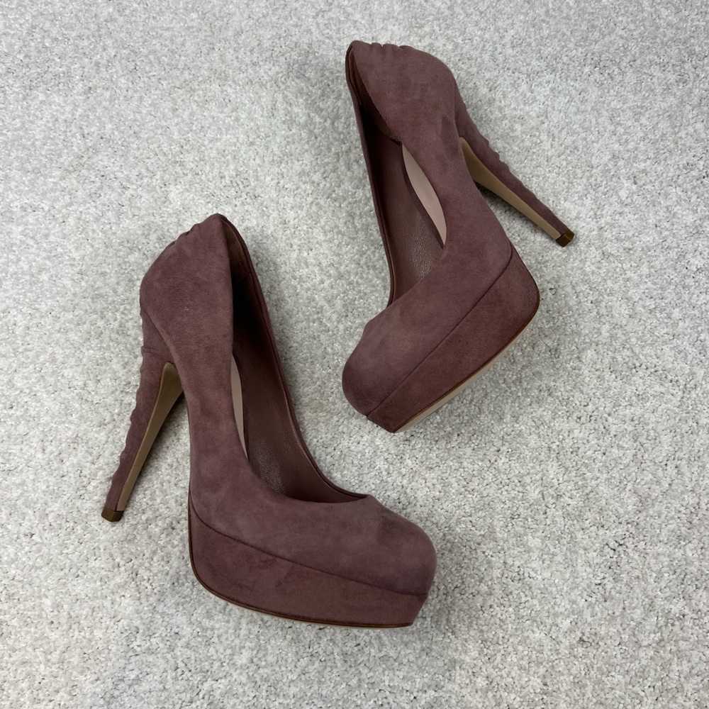 NWOT 00’s Miu Miu Mauve Platform Heels with Stich Detail